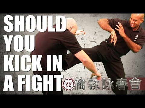 El uso de patadas desde media/corta distancia en Wing Chun