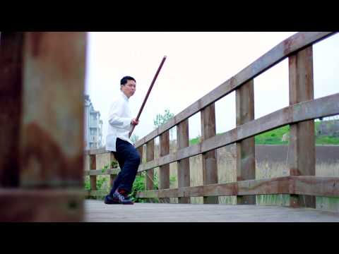 Vídeos bonitos de palo largo y cuchillos de Leo Au Yeung